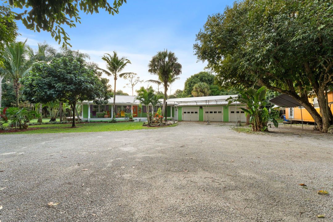 For Sale: $950,000 (3 beds, 2 baths, 1440 Square Feet)