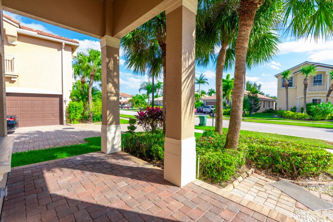 待售: $435,000 (4 贝兹, 2 浴室, 2731 平方英尺)