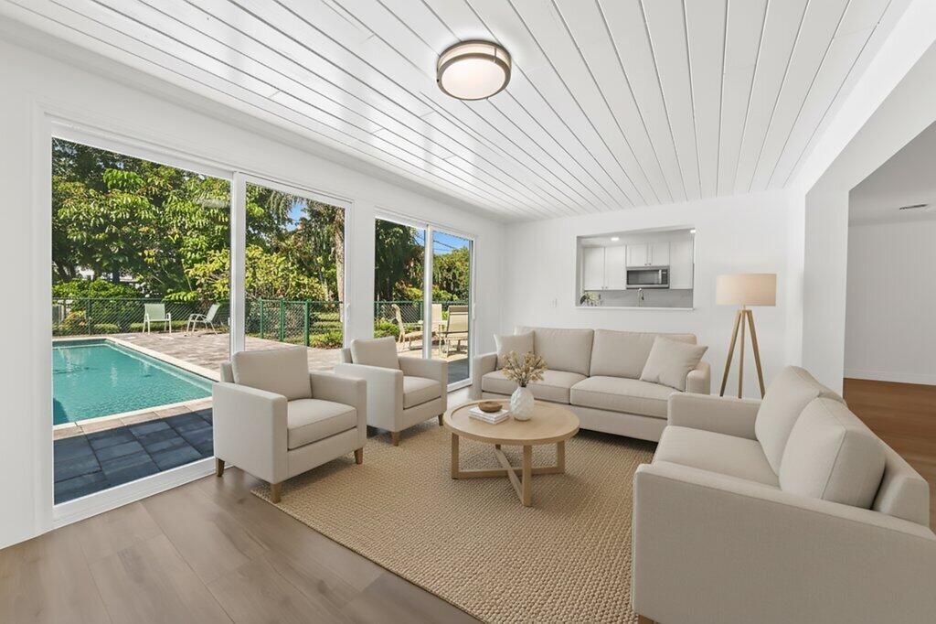 For Rent: $6,800 (3 beds, 2 baths, 1376 Square Feet)