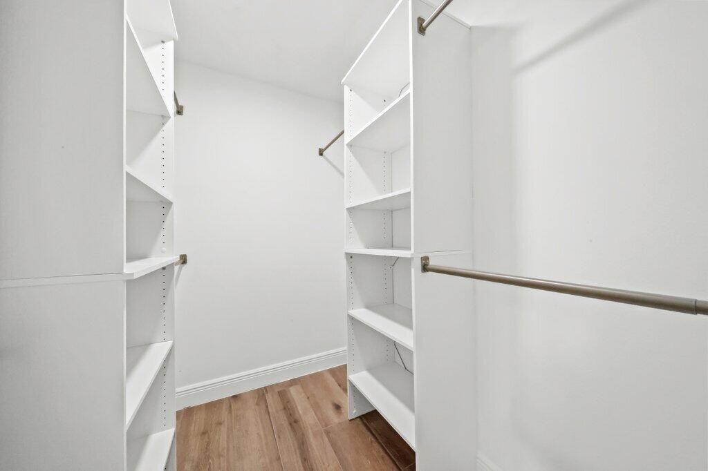 For Rent: $6,800 (3 beds, 2 baths, 1376 Square Feet)