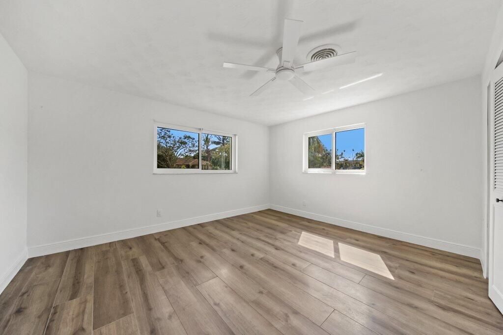 For Rent: $6,800 (3 beds, 2 baths, 1376 Square Feet)