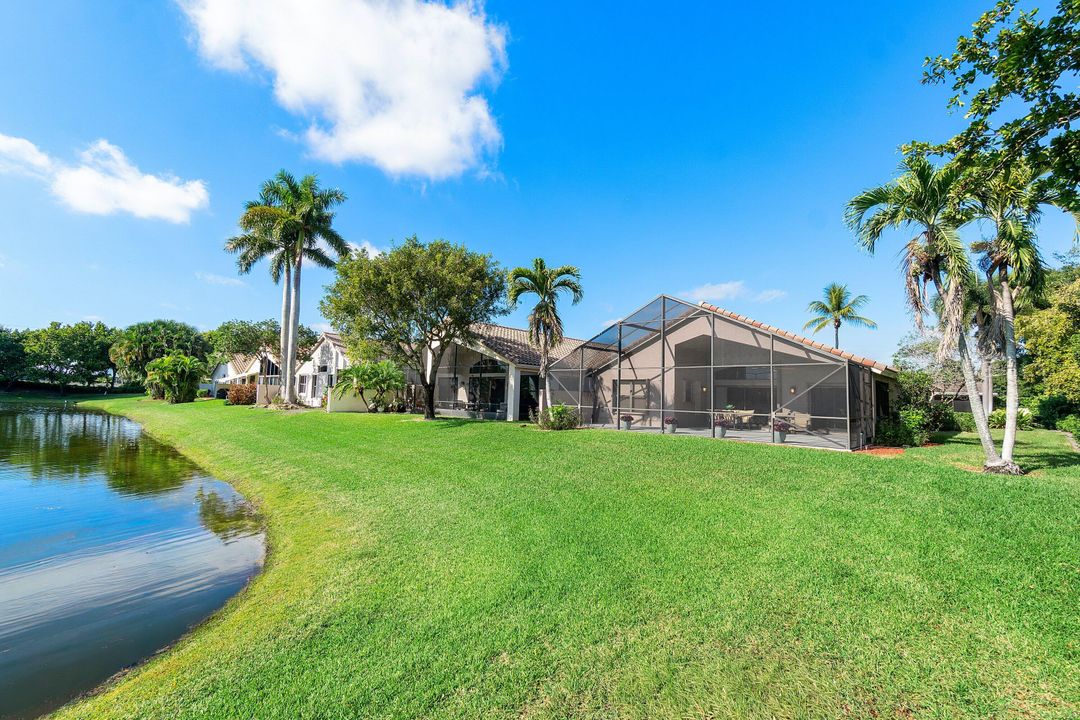 For Sale: $549,900 (3 beds, 2 baths, 1874 Square Feet)