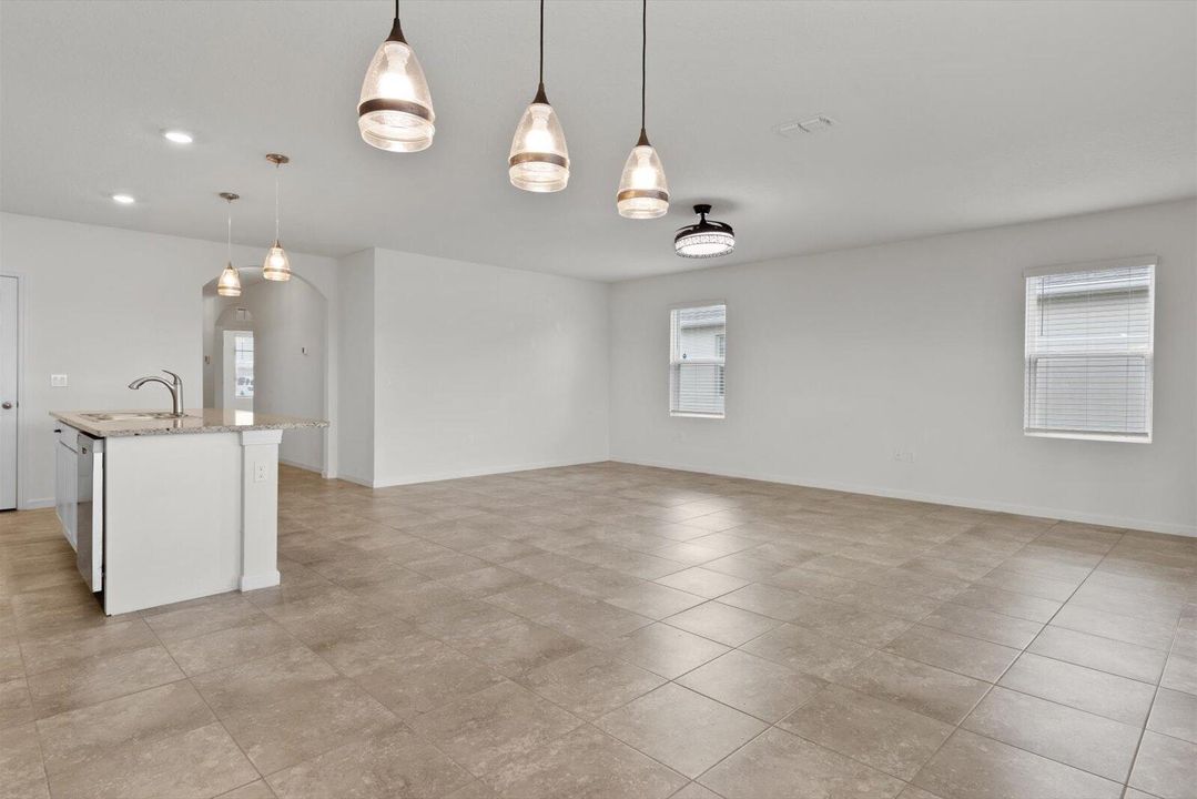 For Sale: $419,000 (3 beds, 2 baths, 1916 Square Feet)