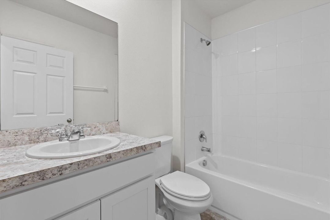 For Sale: $419,000 (3 beds, 2 baths, 1916 Square Feet)