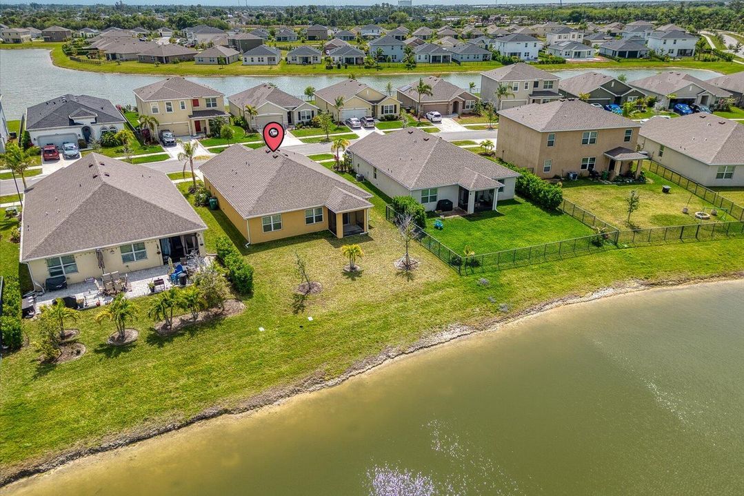 For Sale: $419,000 (3 beds, 2 baths, 1916 Square Feet)