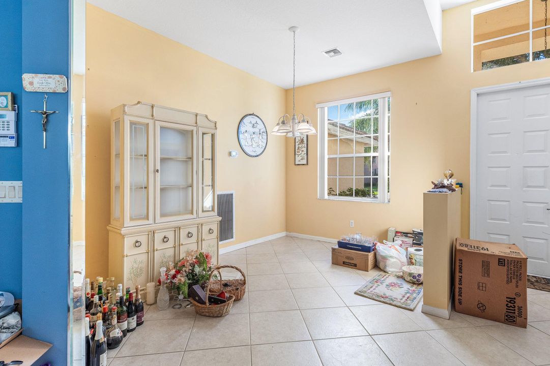 待售: $585,000 (3 贝兹, 2 浴室, 2096 平方英尺)