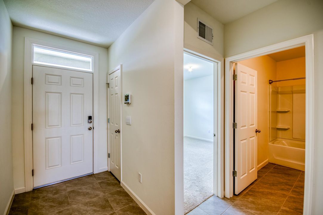 For Rent: $3,000 (4 beds, 2 baths, 1828 Square Feet)