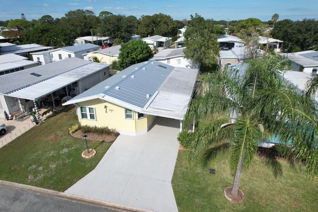 For Sale: $219,000 (2 beds, 2 baths, 1316 Square Feet)