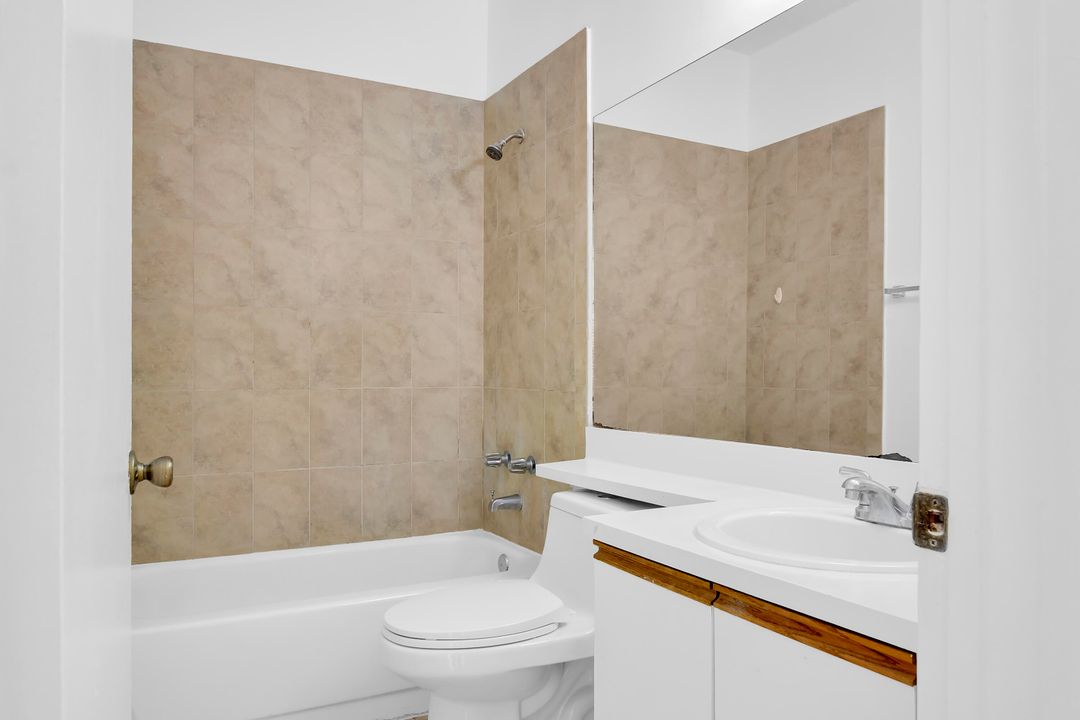 For Sale: $259,000 (3 beds, 2 baths, 974 Square Feet)