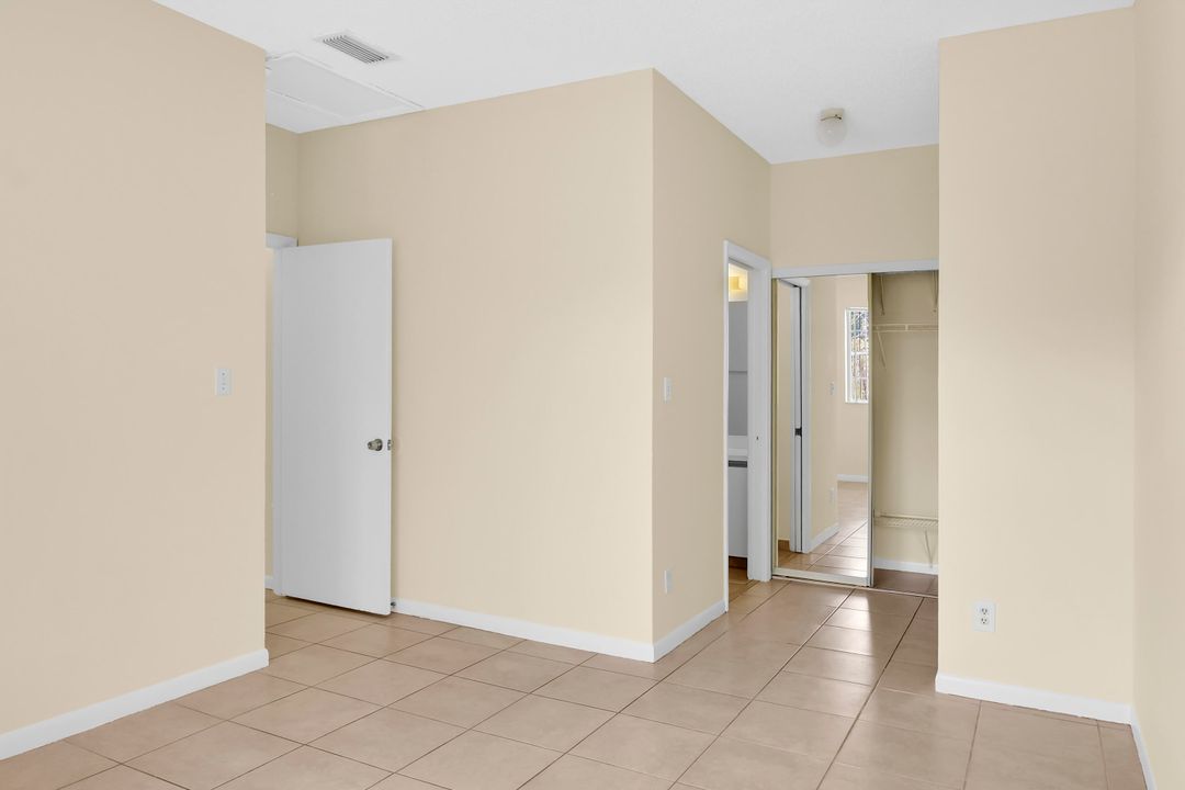 For Sale: $259,000 (3 beds, 2 baths, 974 Square Feet)