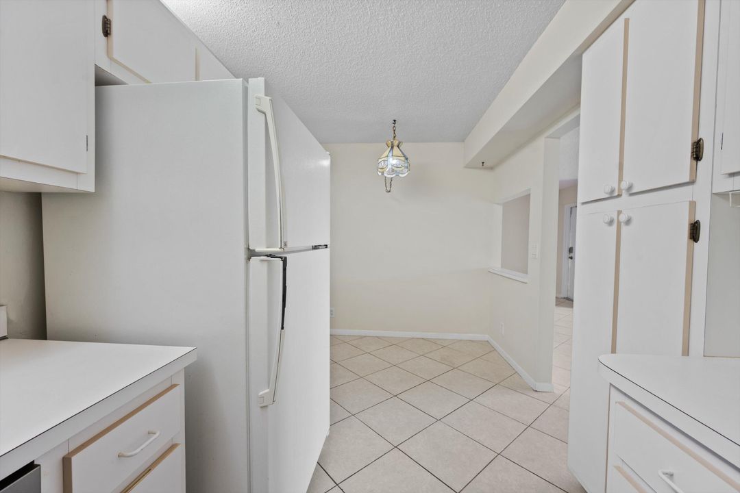 For Sale: $259,900 (3 beds, 2 baths, 1468 Square Feet)