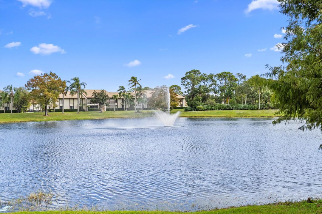 For Sale: $259,900 (3 beds, 2 baths, 1468 Square Feet)