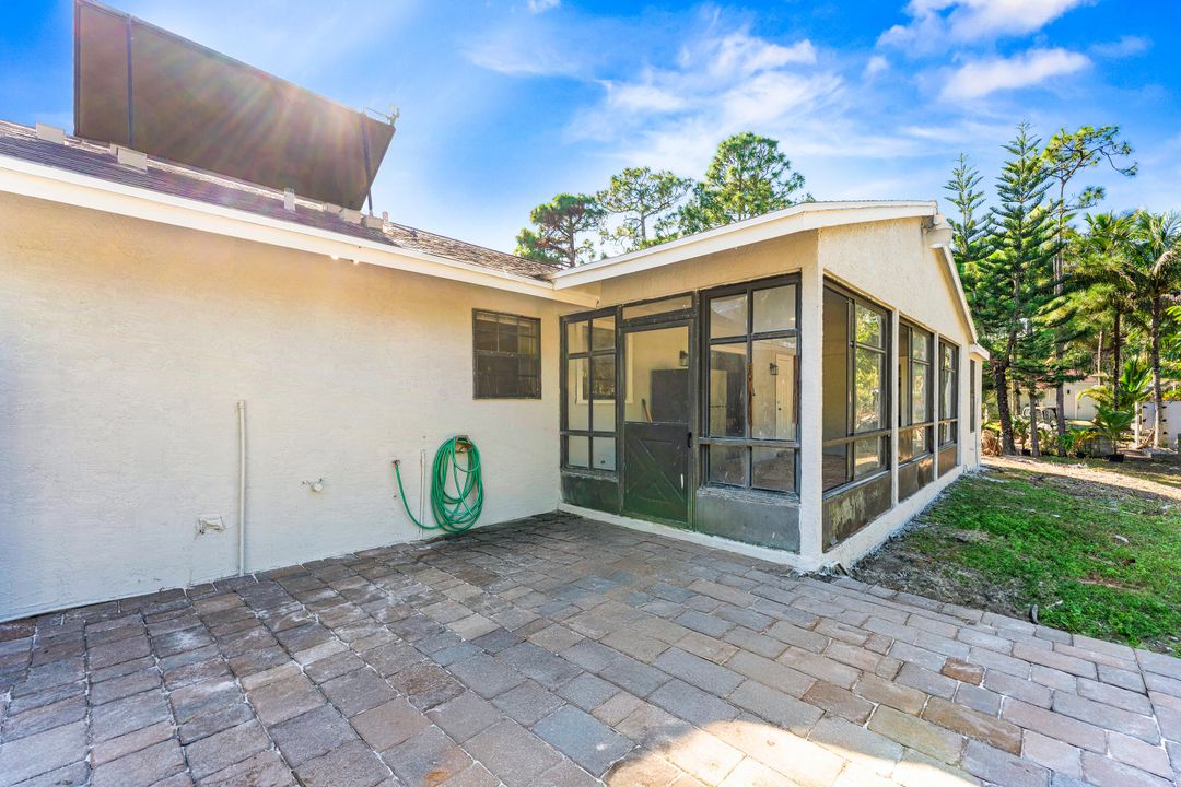 For Sale: $549,000 (3 beds, 3 baths, 1732 Square Feet)