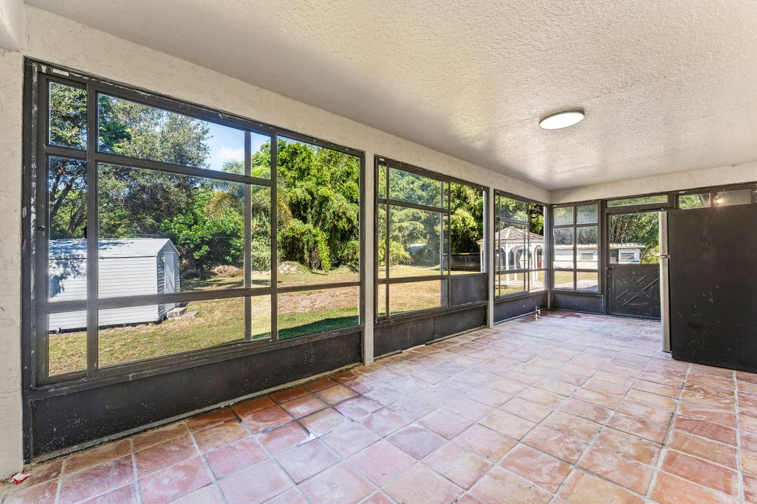 For Sale: $549,000 (3 beds, 3 baths, 1732 Square Feet)