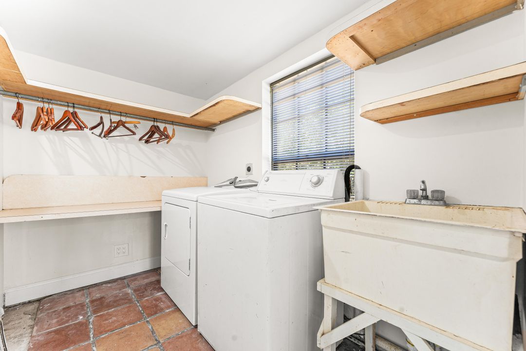 For Sale: $549,000 (3 beds, 3 baths, 1732 Square Feet)