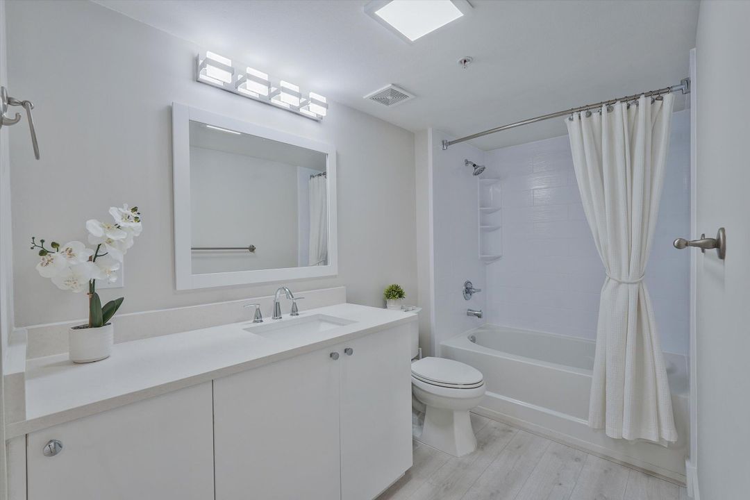 For Sale: $625,000 (2 beds, 2 baths, 1144 Square Feet)