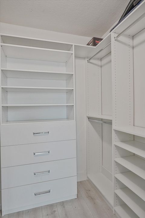 For Sale: $625,000 (2 beds, 2 baths, 1144 Square Feet)