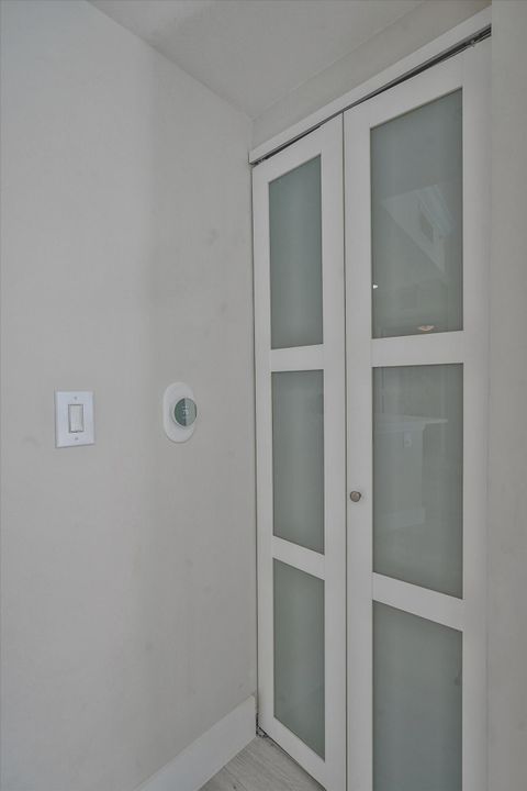 For Sale: $625,000 (2 beds, 2 baths, 1144 Square Feet)