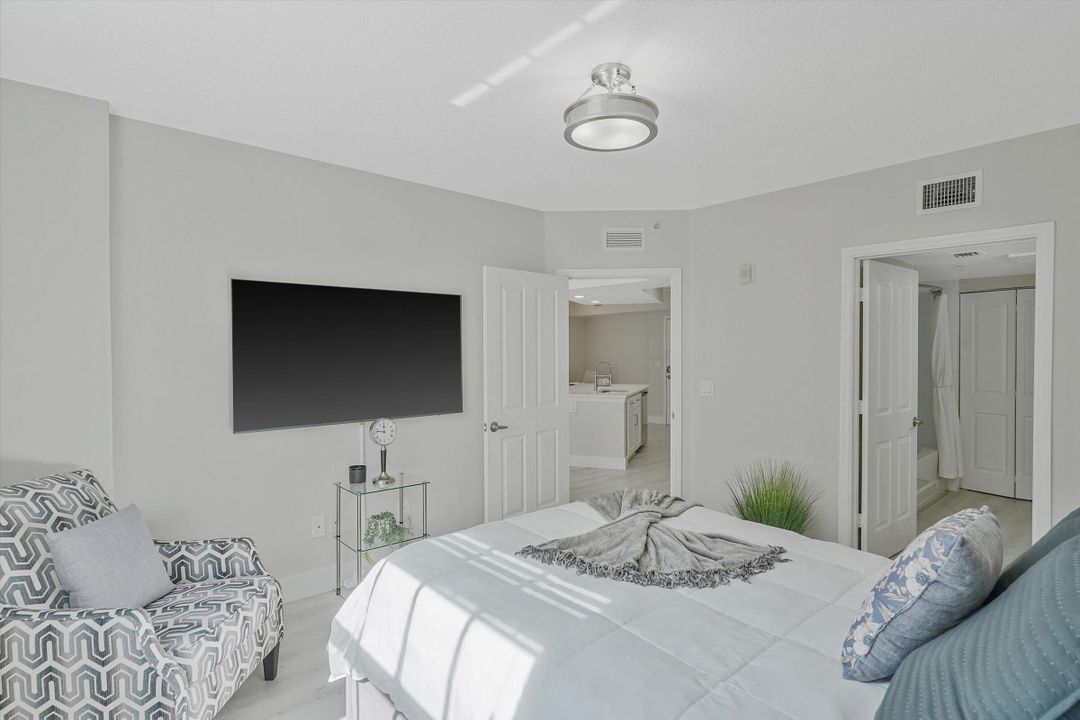 For Sale: $625,000 (2 beds, 2 baths, 1144 Square Feet)