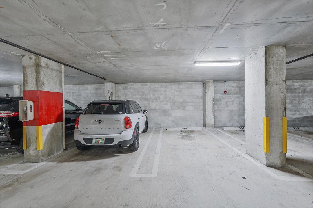 For Sale: $625,000 (2 beds, 2 baths, 1144 Square Feet)