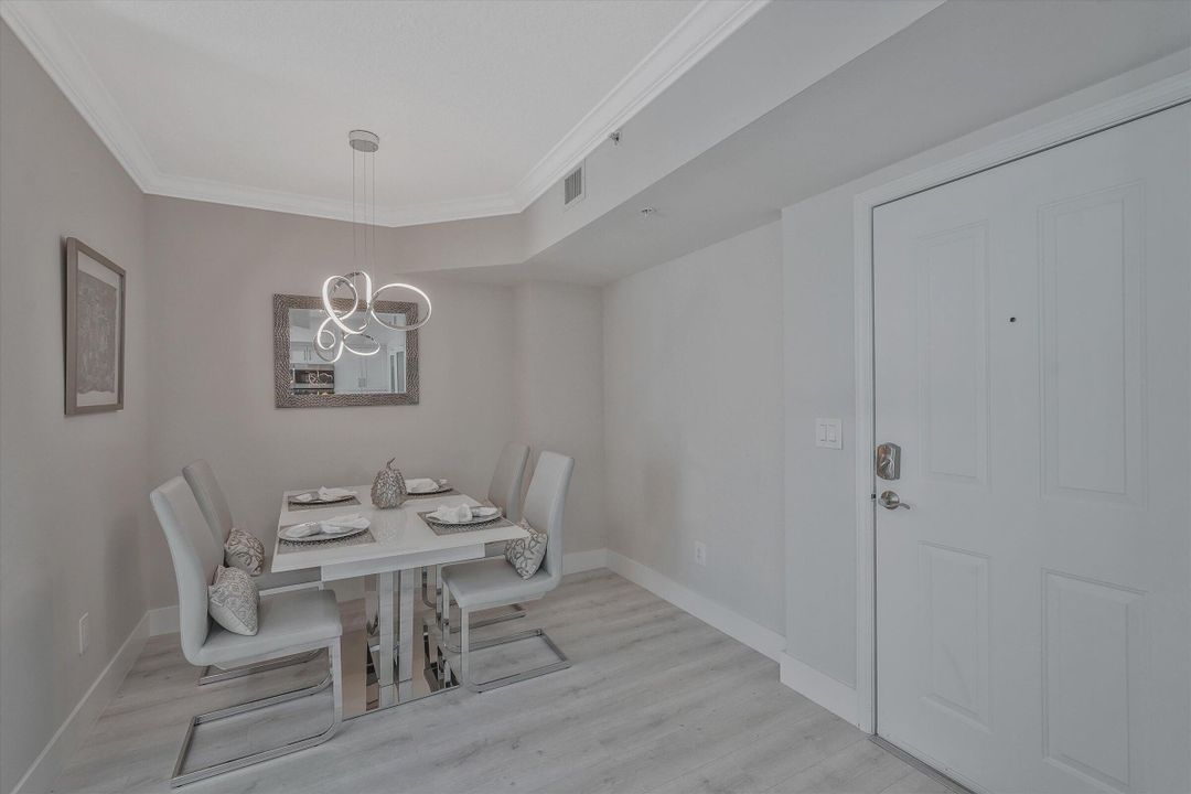 For Sale: $625,000 (2 beds, 2 baths, 1144 Square Feet)