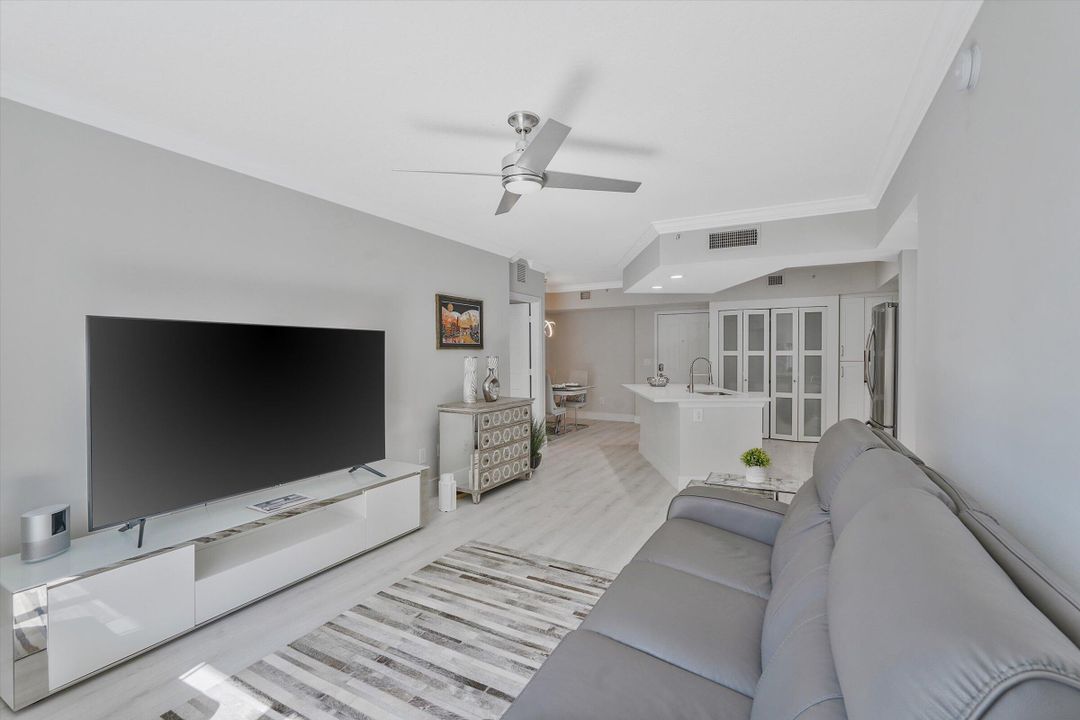 For Sale: $625,000 (2 beds, 2 baths, 1144 Square Feet)