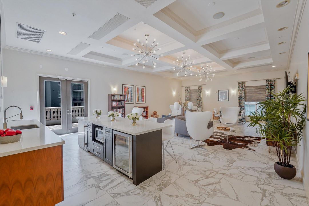 For Sale: $625,000 (2 beds, 2 baths, 1144 Square Feet)