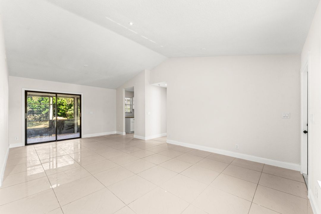 For Sale: $549,000 (3 beds, 3 baths, 1732 Square Feet)