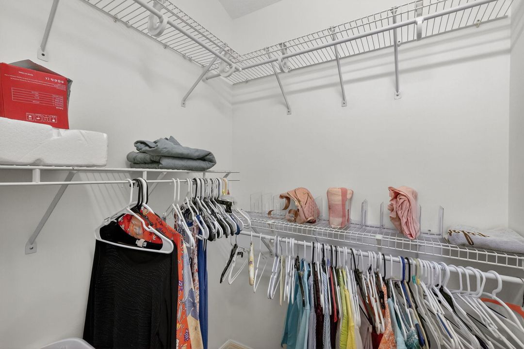 На продажу: $410,000 (3 спален, 2 ванн, 1588 Квадратных фут)