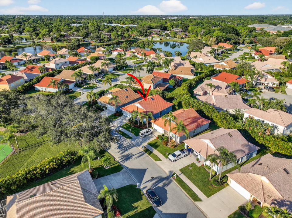 На продажу: $410,000 (3 спален, 2 ванн, 1588 Квадратных фут)