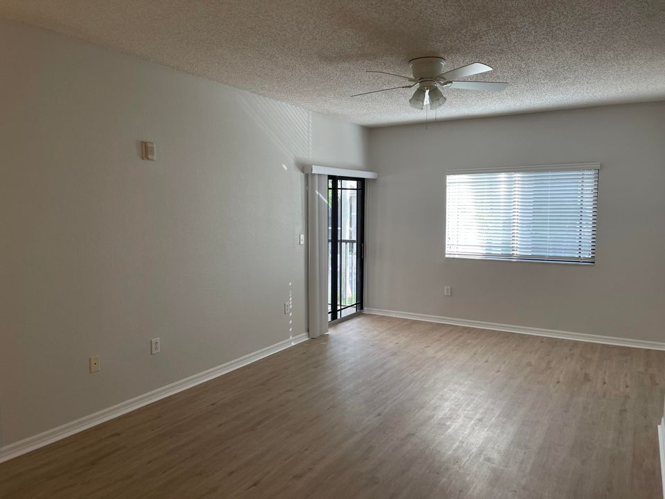 En Venta: $349,000 (2 camas, 2 baños, 1092 Pies cuadrados)