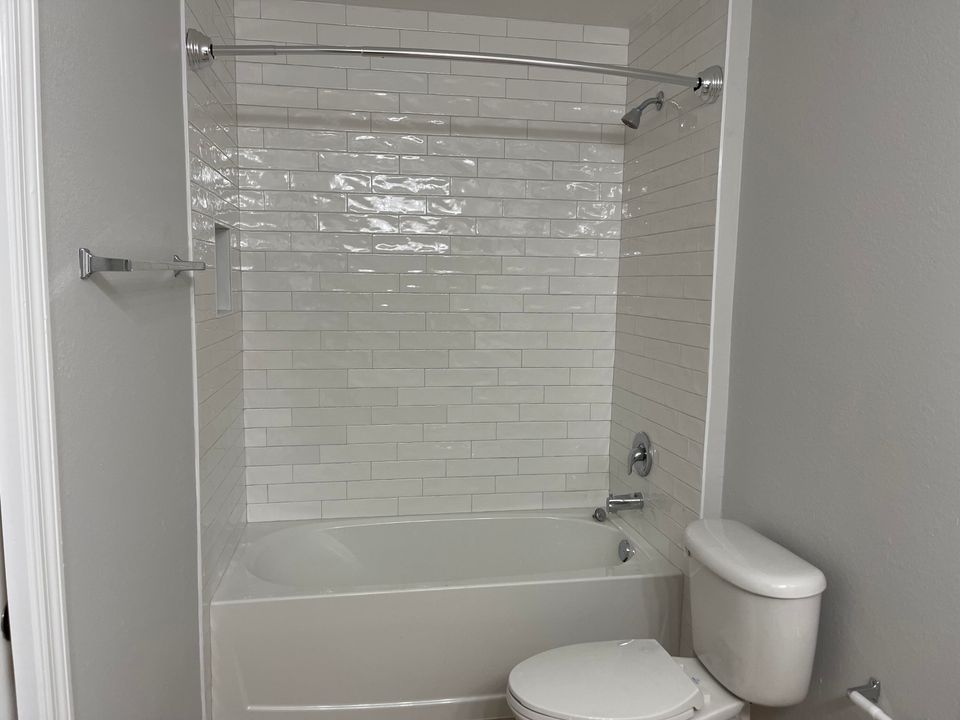 En Venta: $349,000 (2 camas, 2 baños, 1092 Pies cuadrados)