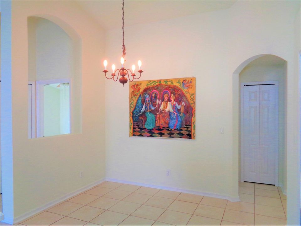 В аренду: $2,150 (3 спален, 2 ванн, 1310 Квадратных фут)