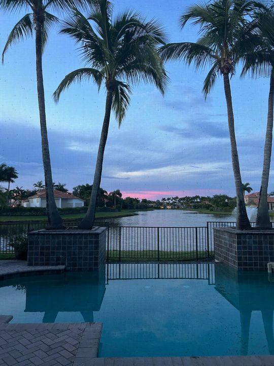 For Rent: $14,000 (3 beds, 2 baths, 2273 Square Feet)