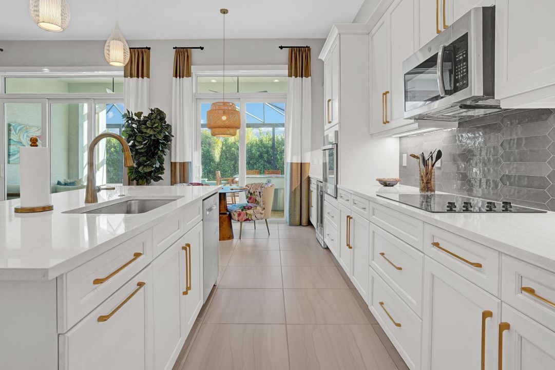 На продажу: $779,000 (3 спален, 3 ванн, 2222 Квадратных фут)