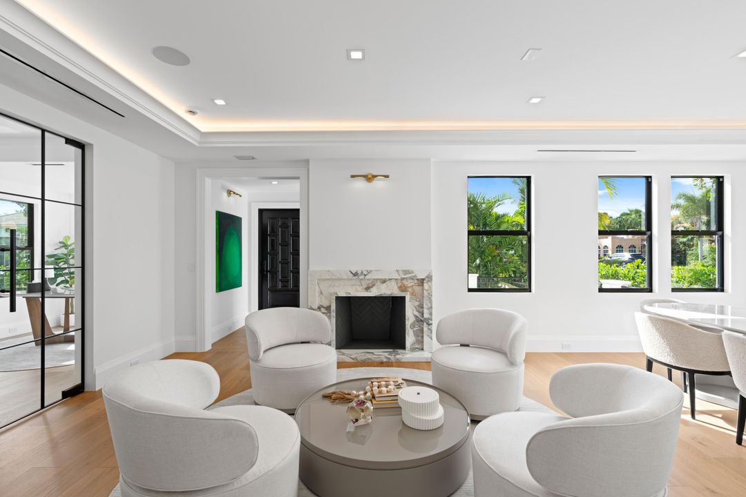 En Venta: $4,995,000 (4 camas, 4 baños, 3689 Pies cuadrados)