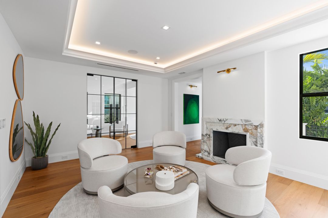 En Venta: $4,995,000 (4 camas, 4 baños, 3689 Pies cuadrados)