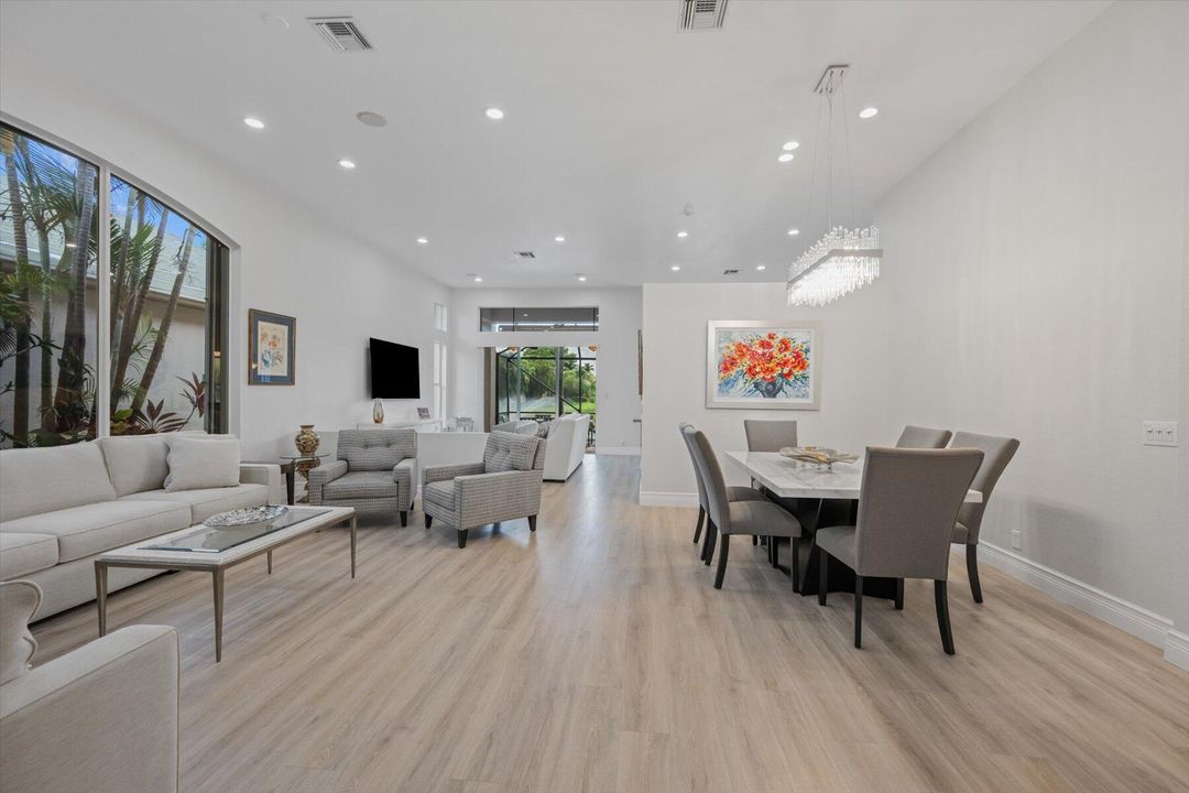 For Sale: $525,000 (2 beds, 2 baths, 2249 Square Feet)