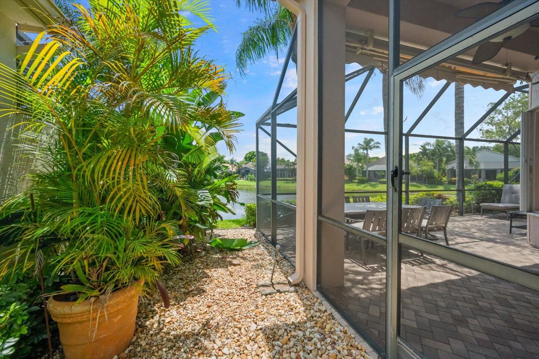 For Sale: $525,000 (2 beds, 2 baths, 2249 Square Feet)