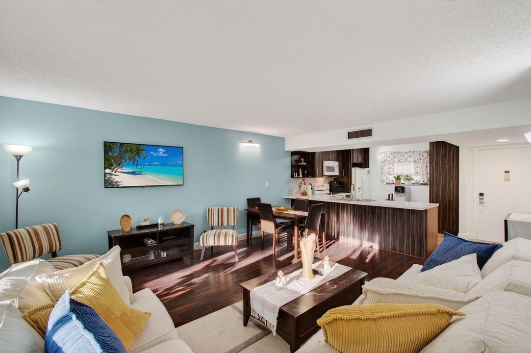 В аренду: $1,850 (2 спален, 2 ванн, 876 Квадратных фут)