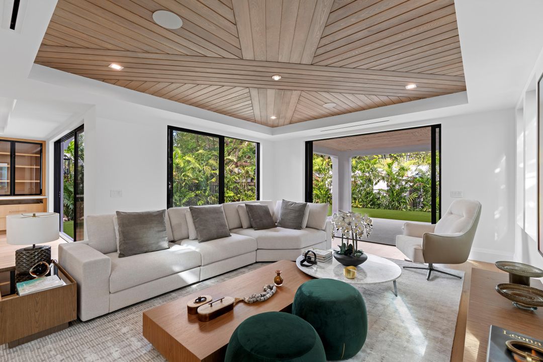 En Venta: $4,995,000 (4 camas, 4 baños, 3689 Pies cuadrados)