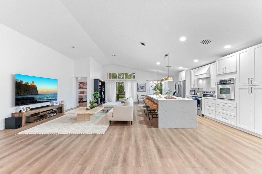 For Sale: $659,900 (3 beds, 2 baths, 2026 Square Feet)