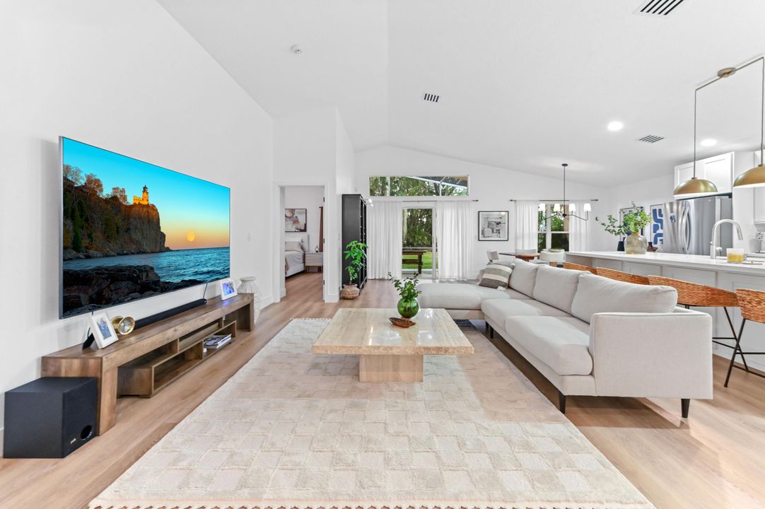 For Sale: $659,900 (3 beds, 2 baths, 2026 Square Feet)