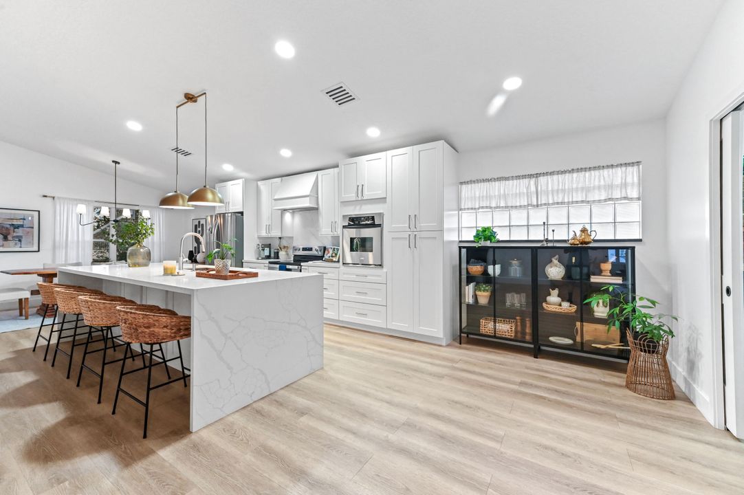 For Sale: $659,900 (3 beds, 2 baths, 2026 Square Feet)