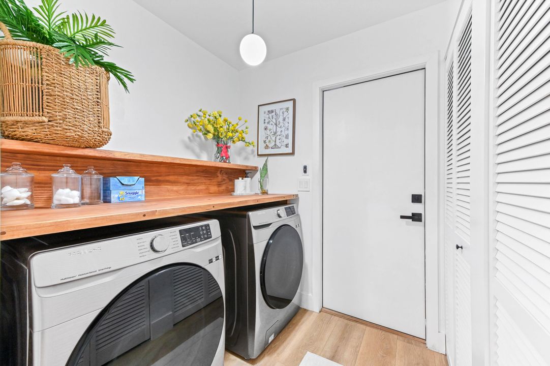 For Sale: $659,900 (3 beds, 2 baths, 2026 Square Feet)