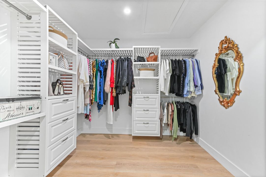 For Sale: $659,900 (3 beds, 2 baths, 2026 Square Feet)