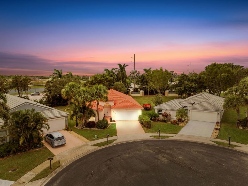 For Sale: $659,900 (3 beds, 2 baths, 2026 Square Feet)