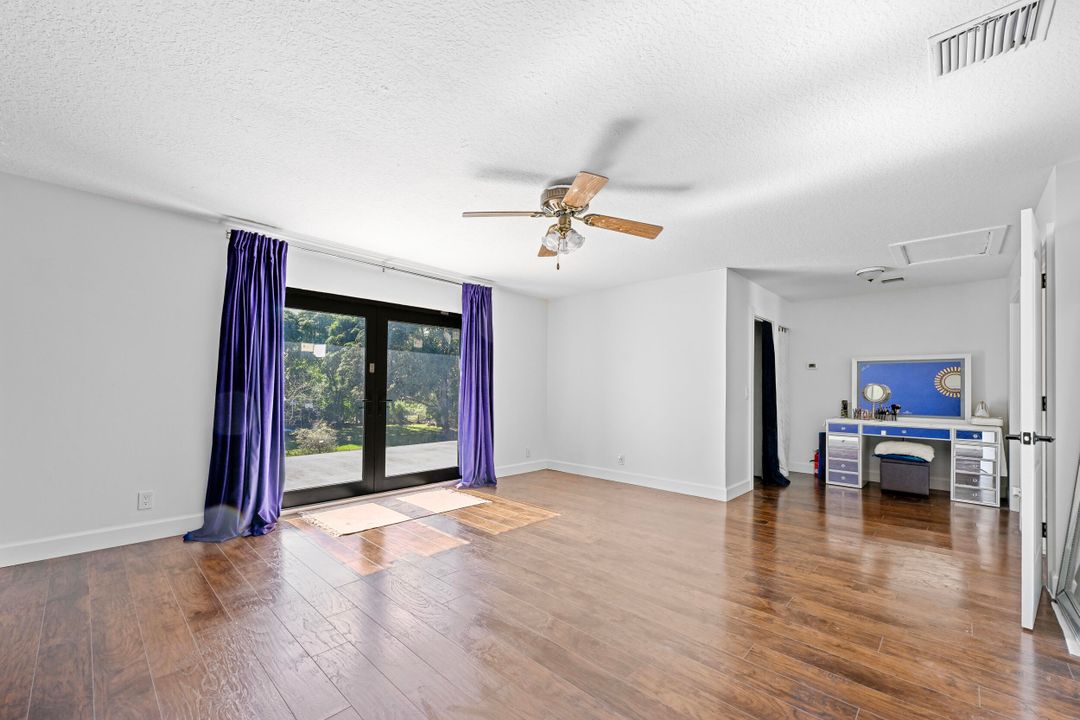 For Sale: $725,000 (4 beds, 3 baths, 2315 Square Feet)