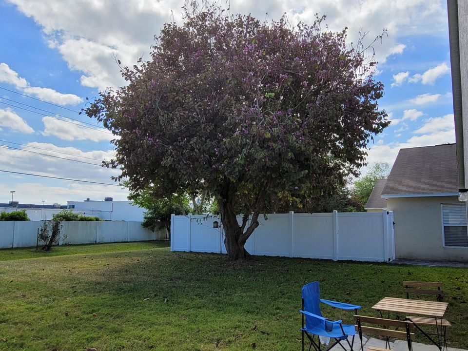 В аренду: $2,150 (3 спален, 2 ванн, 1310 Квадратных фут)