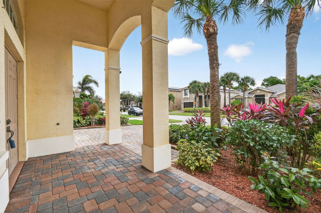 待售: $489,000 (4 贝兹, 2 浴室, 2731 平方英尺)